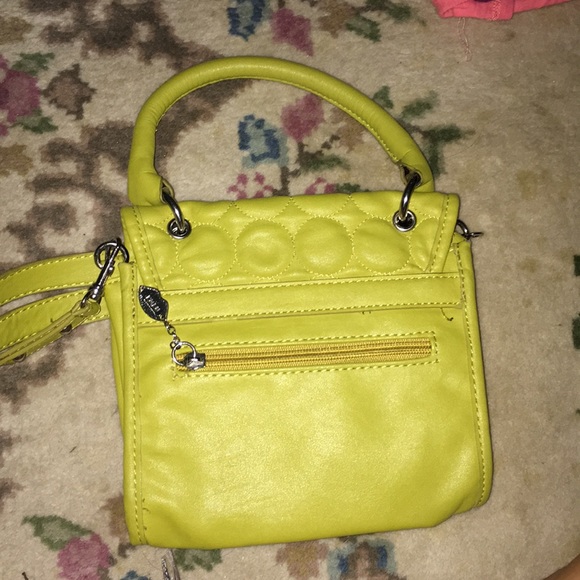 LULU green crossbody - Picture 2 of 3